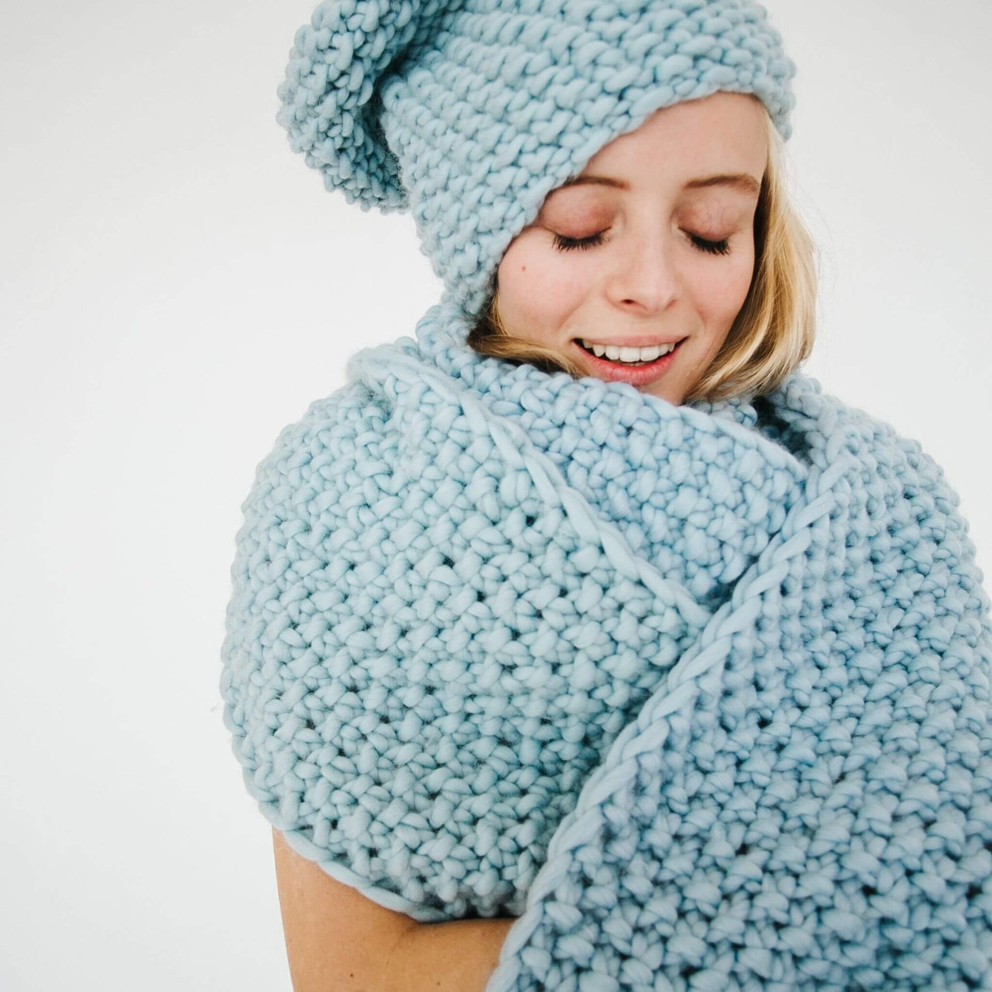 Faces Sky Blue - THE WOOLCATCHER