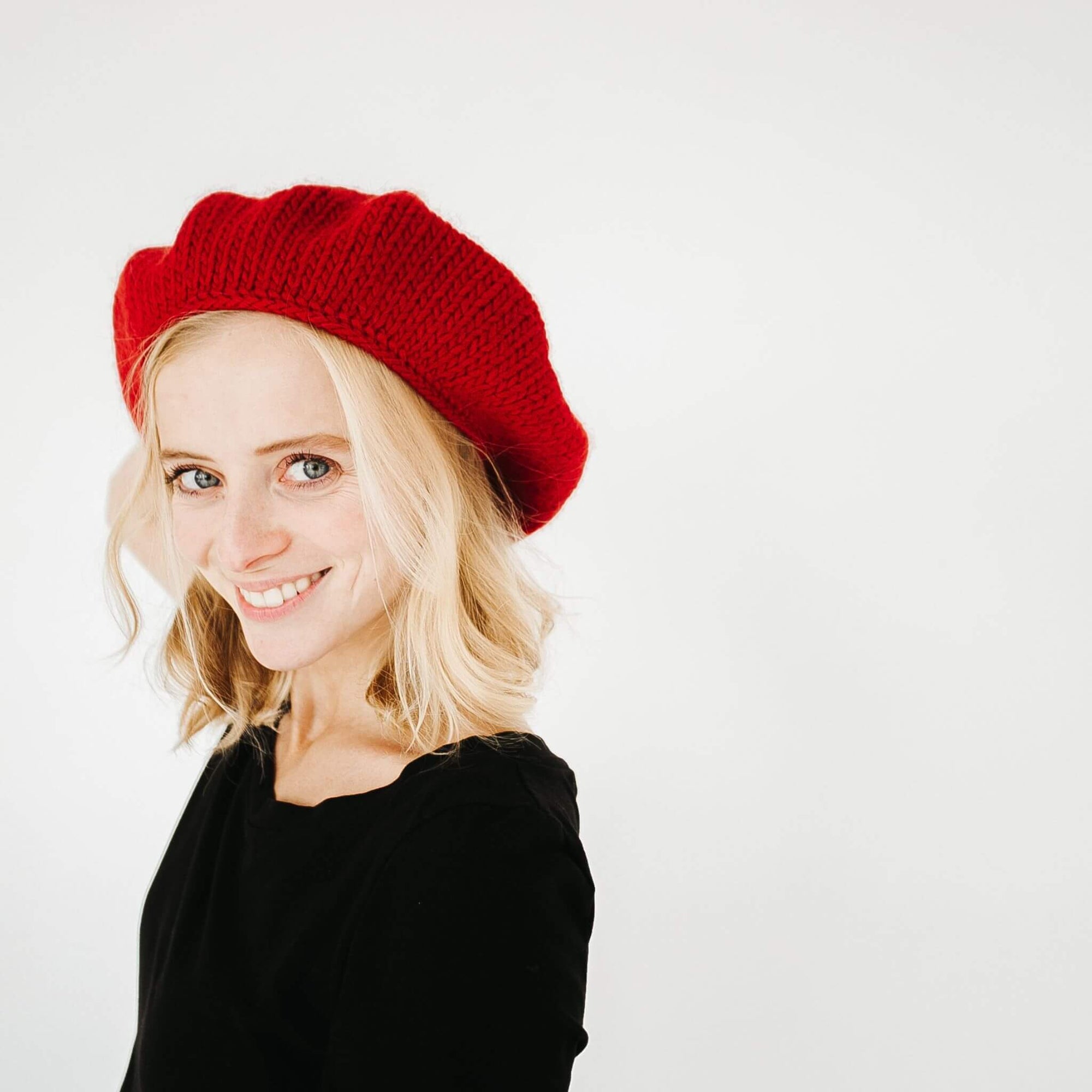 BeMe Cardinal Red - THE WOOLCATCHER