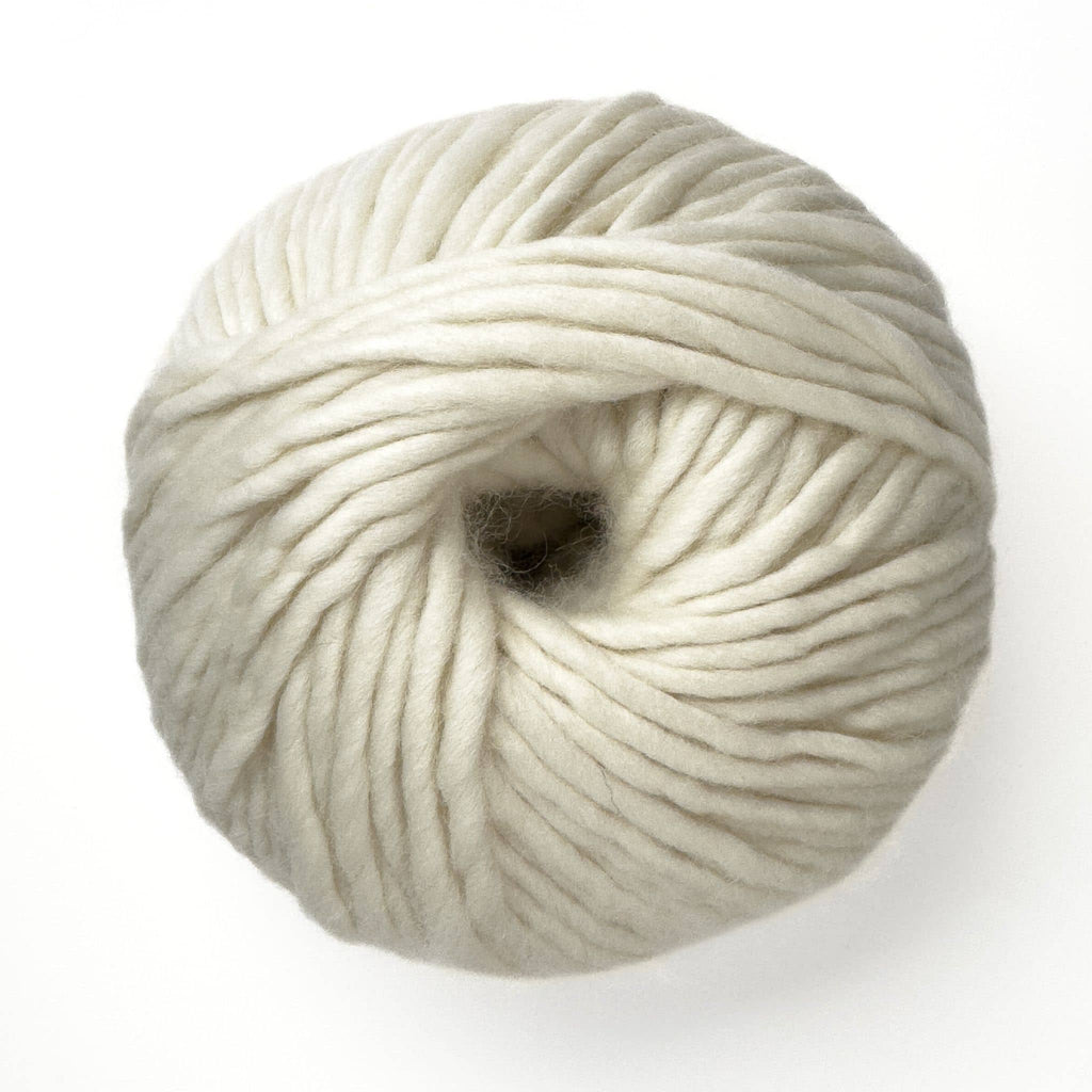 FACES Ivory – 100% Peruvian Wool, 200g / 100m | The Woolcatcher