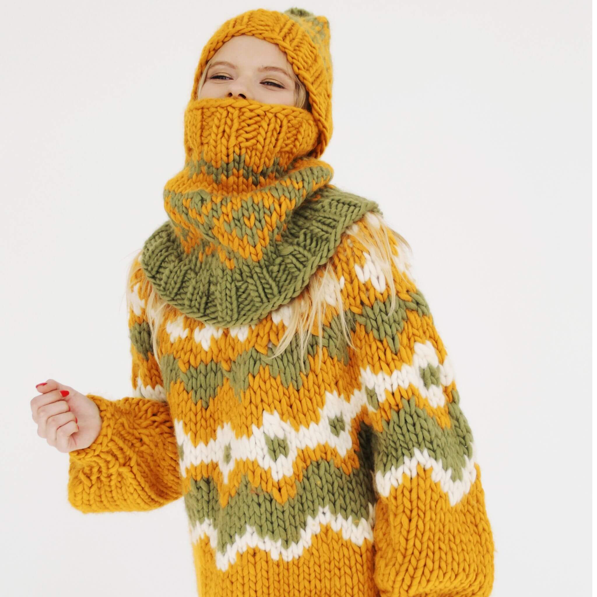 FACES Olive - 100% Peruvian Wool, 200g / 100m | The Woolcatcher