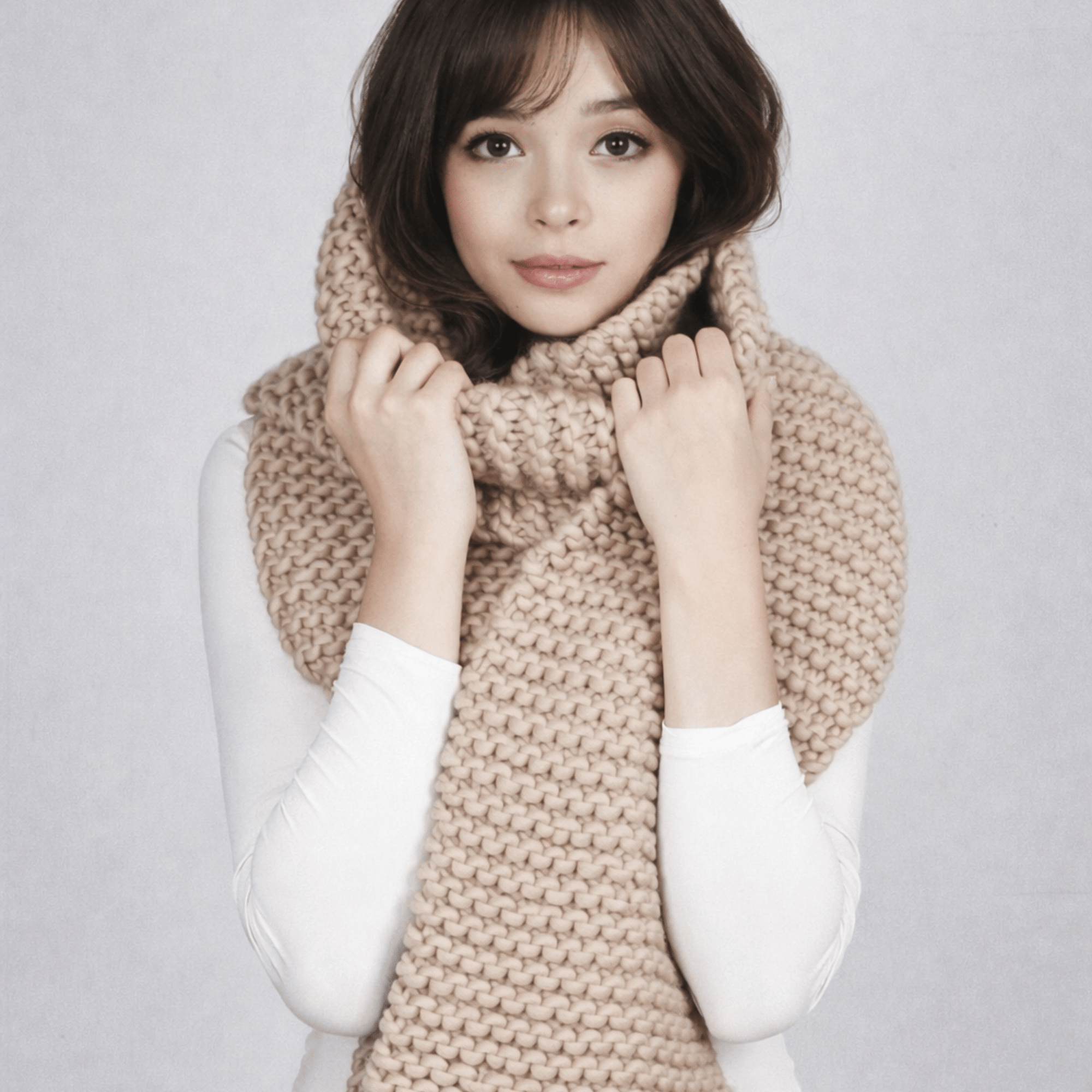 FACES TAUPE - The Woolcatcher