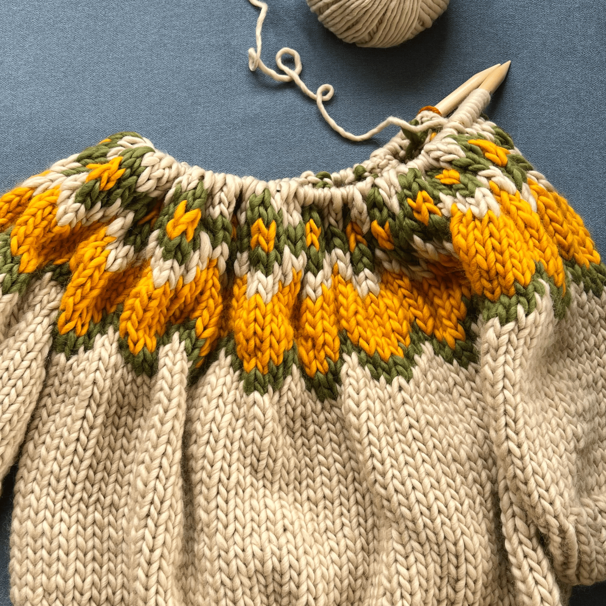 FACES TAUPE - The Woolcatcher