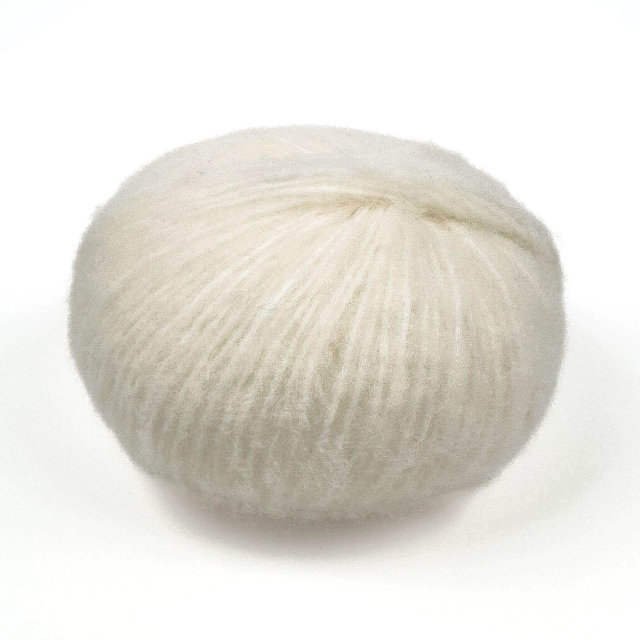NOVA Ivory – 86% Peruvian Highland wool, 50 g / 150 m | The