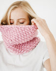 Patrón de tejido. Pebble Hug Cowl - The Woolcatcher